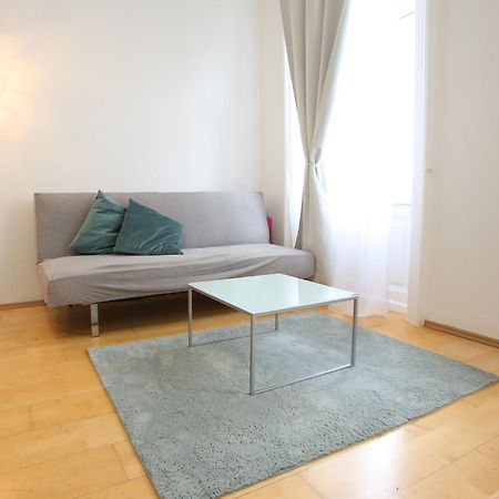 Downtown Bliss Modern Retreat With Free Parking And Fast Internet 600 Mbits Viena Exterior foto