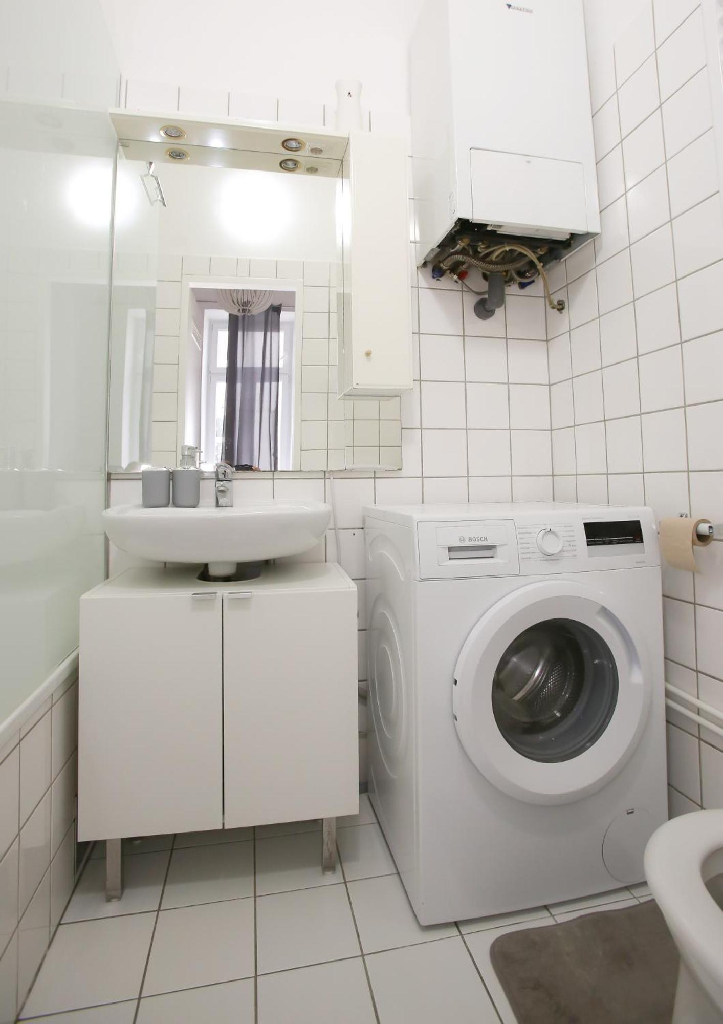 Downtown Bliss Modern Retreat With Free Parking And Fast Internet 600 Mbits Viena Exterior foto